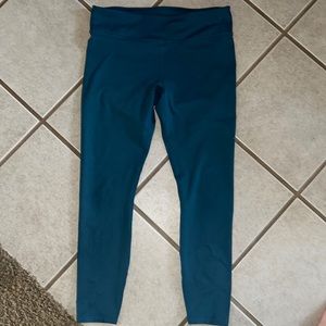 Teal Fabletics, medium leggings
